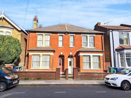 Salisbury Road, Barnet, EN5