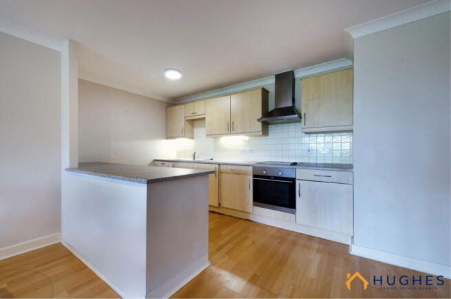 2 bed Apartment for sale Image 9