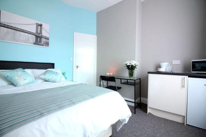4 bed Terraced for sale Image 4