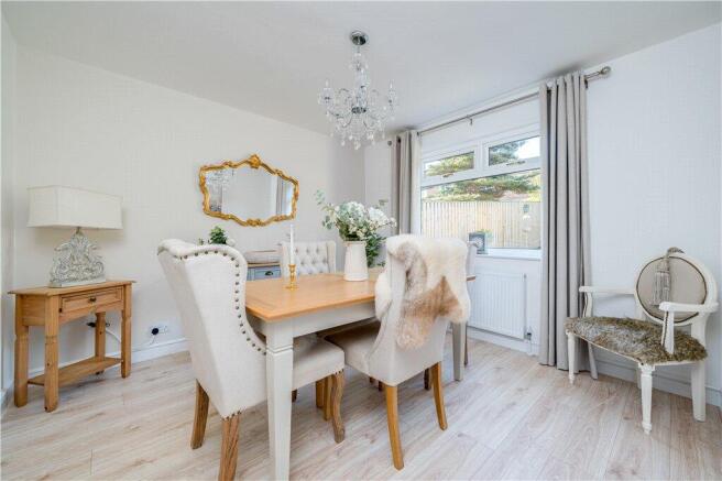 Bedroom/Dining Room