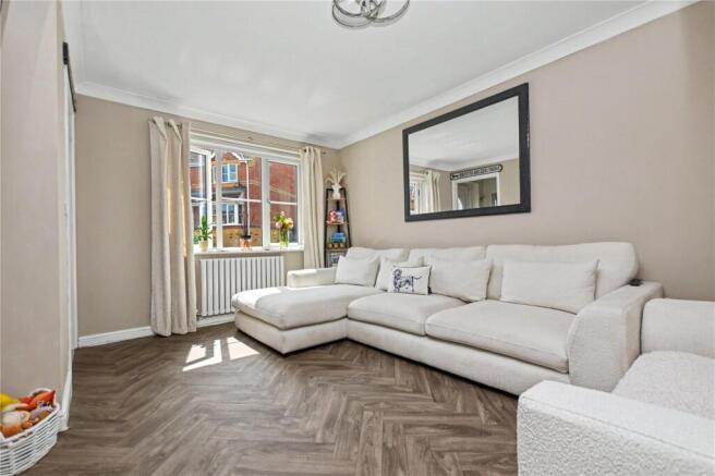 3 bed Semi-Detached for sale Image 2