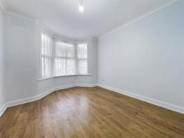 11, Livingstone Road, London E17 9AU