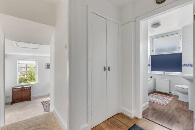 2 bed Flat for sale Image 12