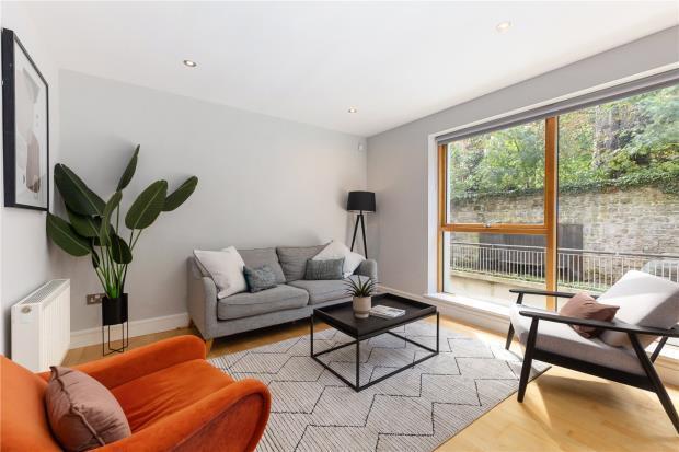 52 Hibernia Building