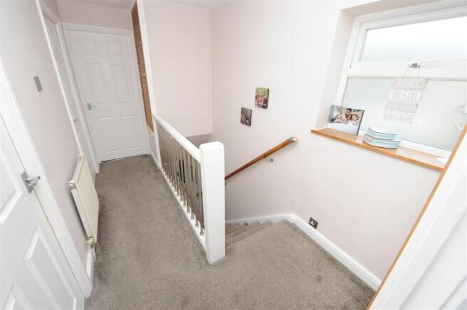 3 bed Semi-Detached for sale Image 11