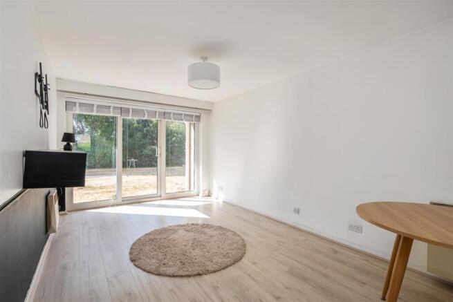 21 Forest Way_5.jpeg
