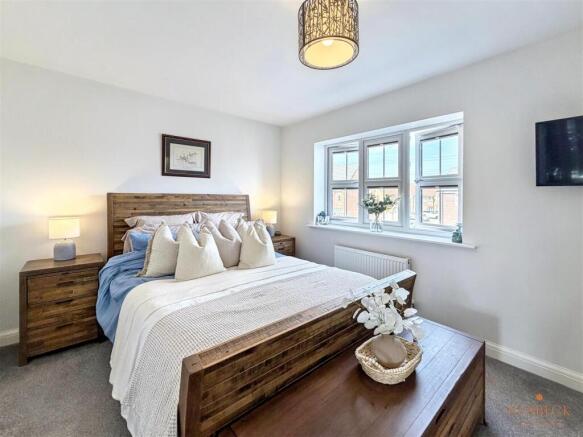 3 bed House for sale Image 10