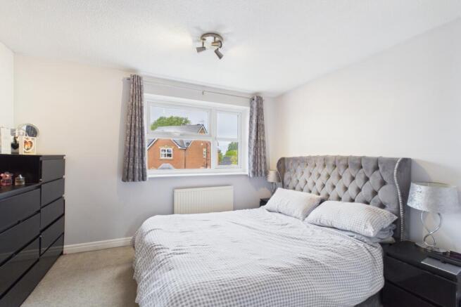 2 bed Semi-Detached for sale Image 9