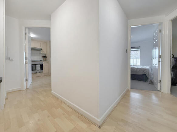 2 bed Apartment for sale Image 8