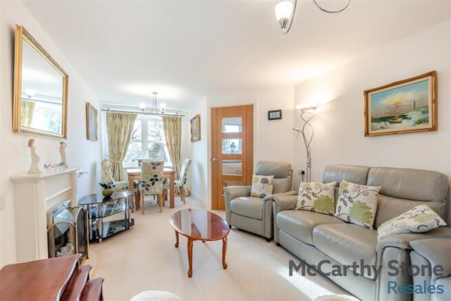8672098-interior05.jpg