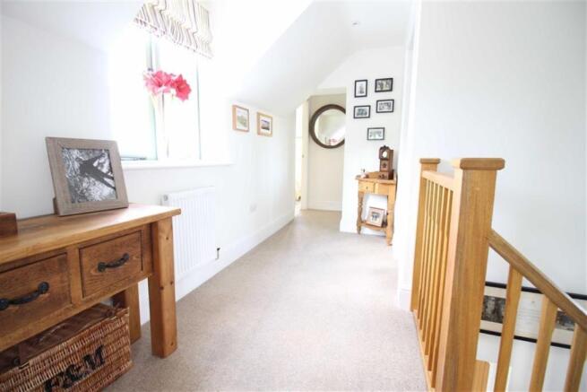 GALLERIED LANDING