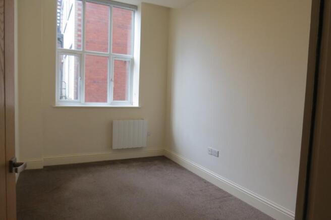2 bed Flat to rent Image 6