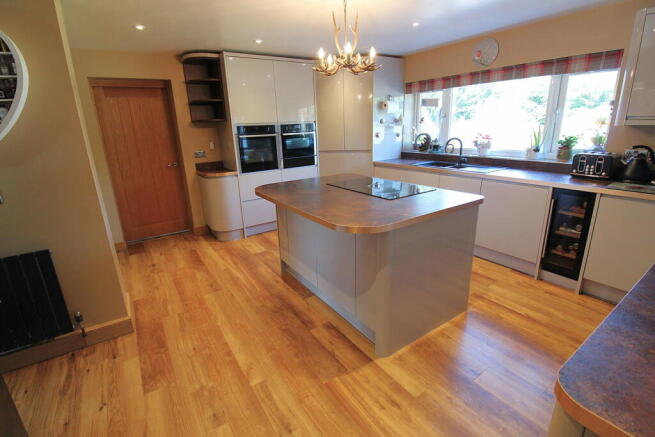 52 Horsley Road, Kilburn photo 4