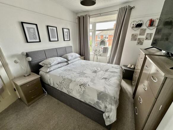 3 bed Semi-Detached for sale Image 12