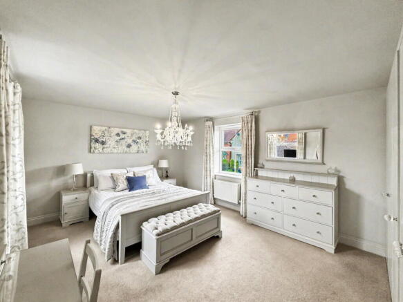 4 bed Detached for sale Image 10