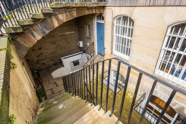 MFL5227070_220.jpg