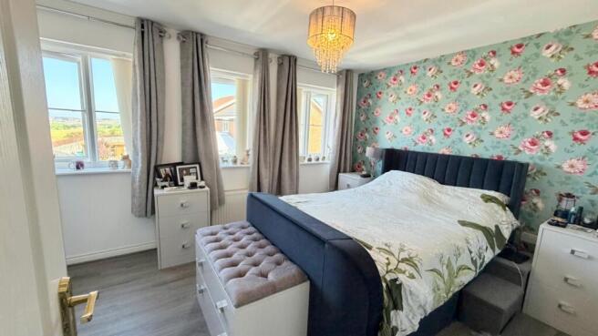 3 bed Detached for sale Image 6