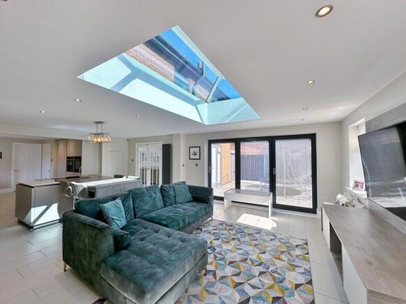 Aston Close, Prenton, CH43 photo 4