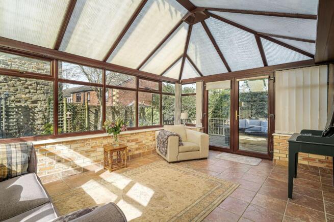 4 bed Detached for sale Image 10