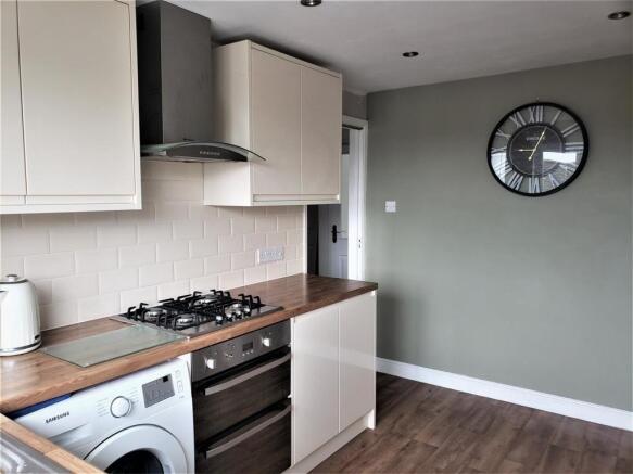 kitchen 3.jpg