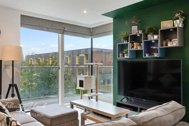 Handley Drive, LONDON photo 4