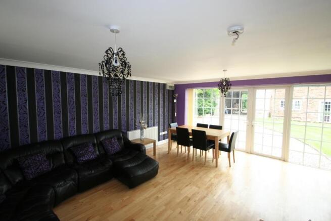 Annexe Lounge