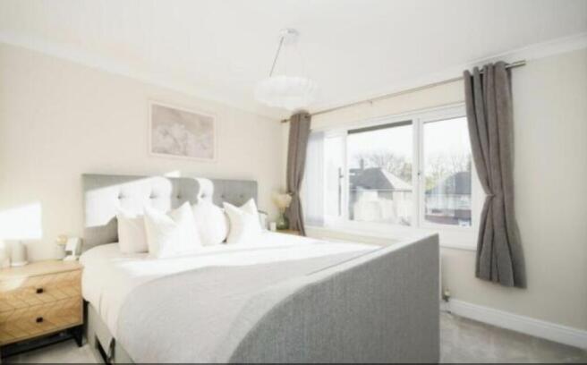 3 bed Detached for sale Image 8