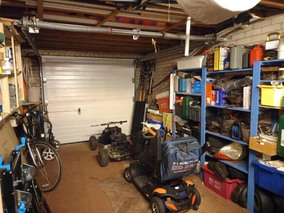 GARAGE