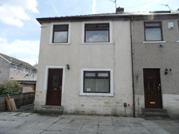 3 bed Semi-Detached to rent Image 8