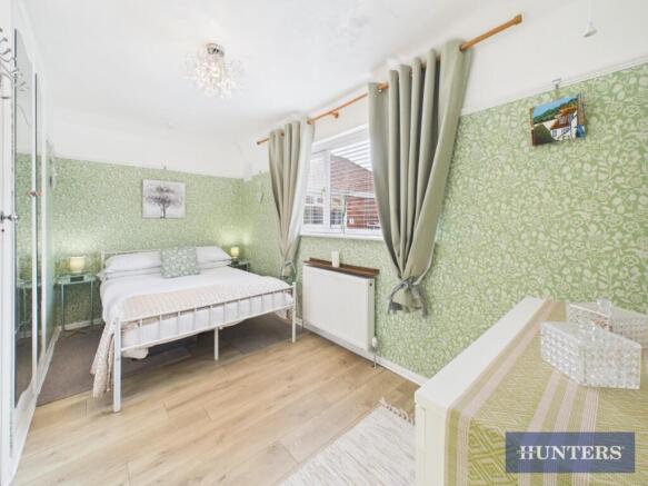 2 bed Semi-Detached Bungalow for sale Image 6