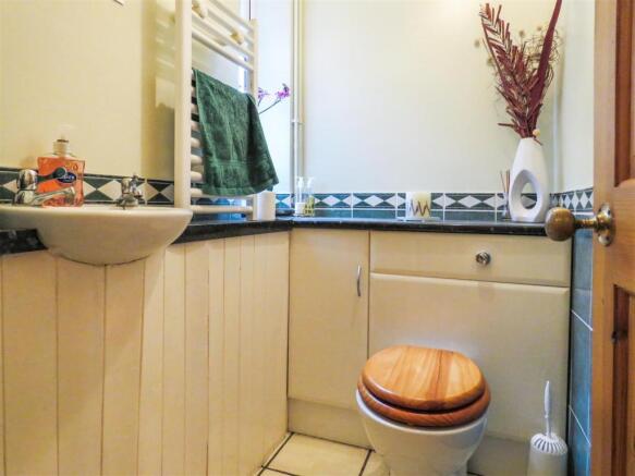 Cloakroom.JPG