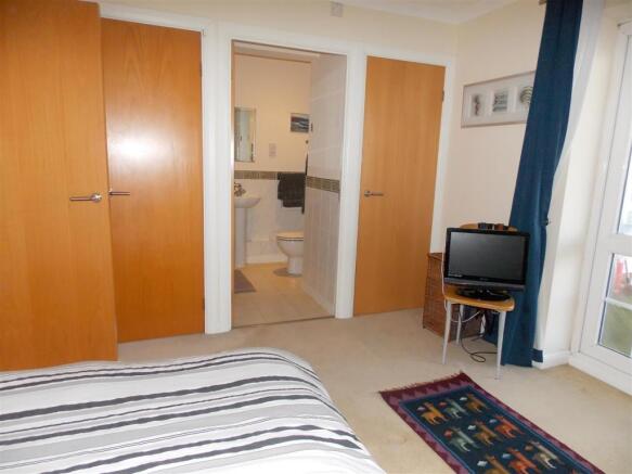 master bedroom.JPG