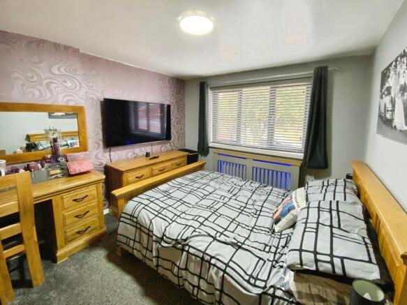 3 bed Terraced for sale Image 6