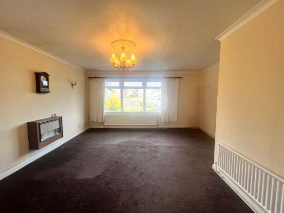 4 bed Detached Bungalow for sale Image 5