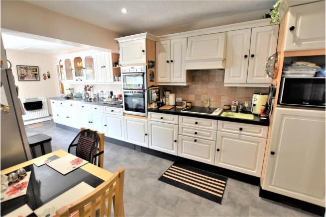 Kitchen/Breakfast