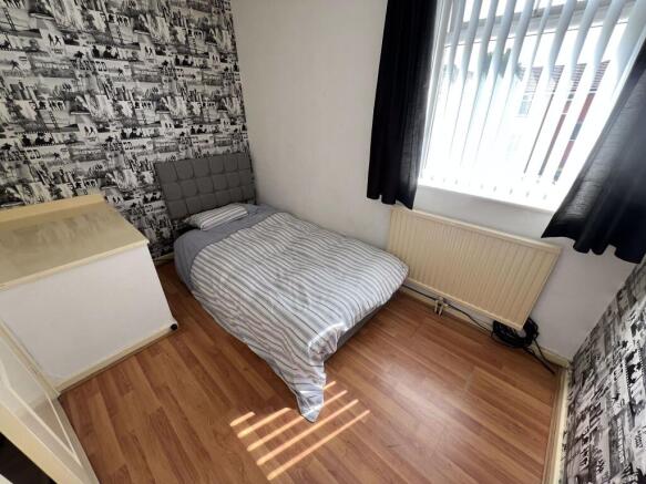 Britannia Ave, Britannia Avenue, Shaw, Oldham, Greater Manchester, OL2 photo 4