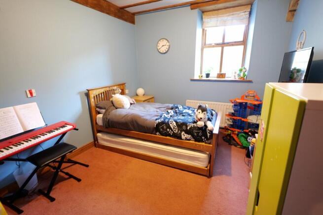 Photo 16