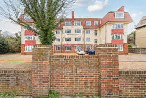 Flat 25, Springfield Court, Springfield Road, Kingston Upon Thames KT1 2SB