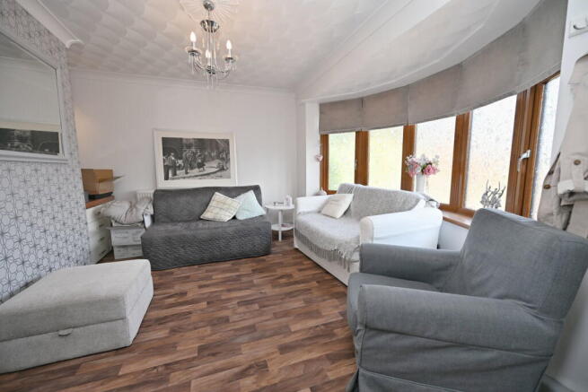 4 bed Detached for sale Image 9