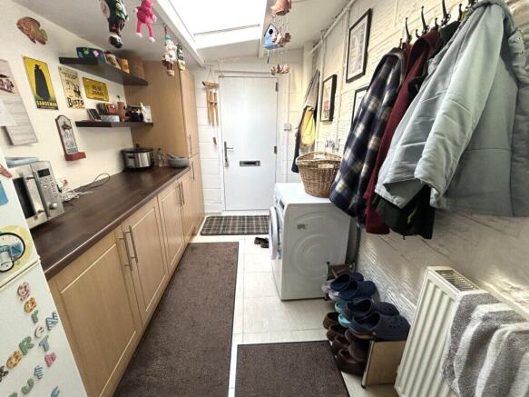 2 bed Detached for sale Image 8