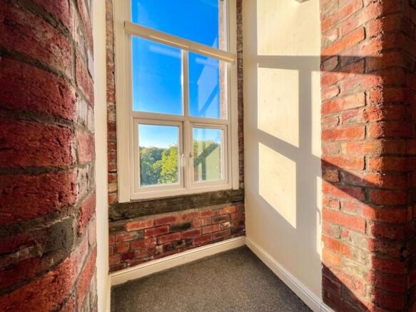 2 bed Apartment for sale Image 10
