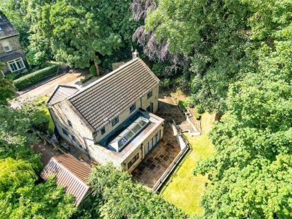 Newlay Grove, Horsforth, Leeds, West Yorkshire