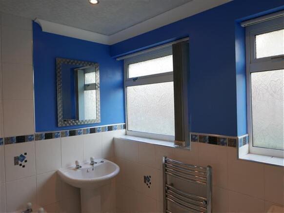 HOUSE BATHROOM