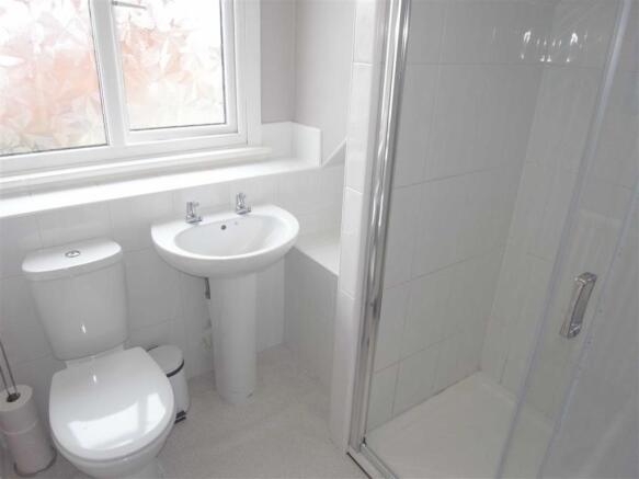 SHOWER ROOM/WC