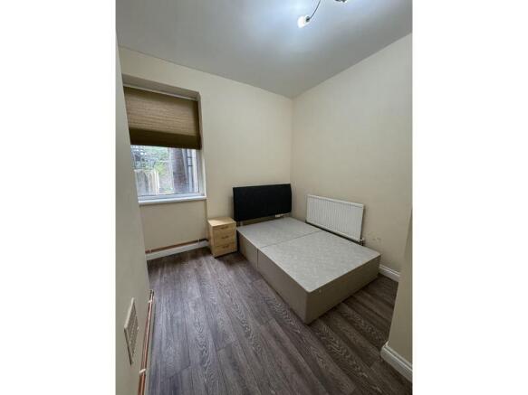 2 Bedroom Ground floor Flat for Rent on Claude Pla