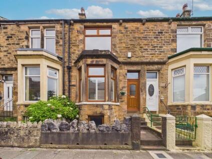 Dumbarton Road | A smart Primrose terrace with period detail, a kitchen extension and a compliant cellar bedroom