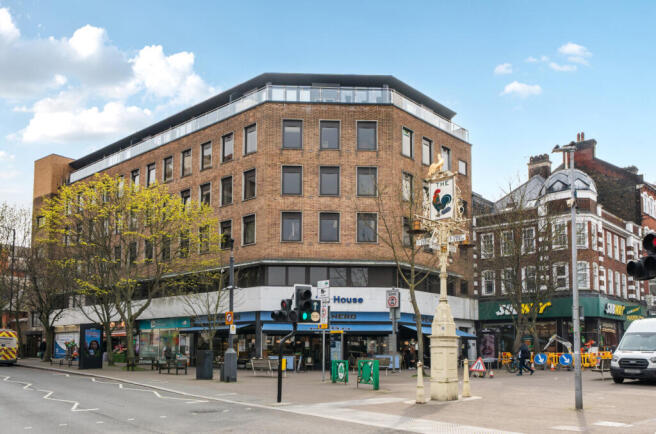 1433904-1-69c111d...