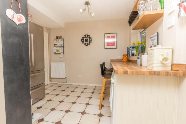 Kitchen/Breakfast...