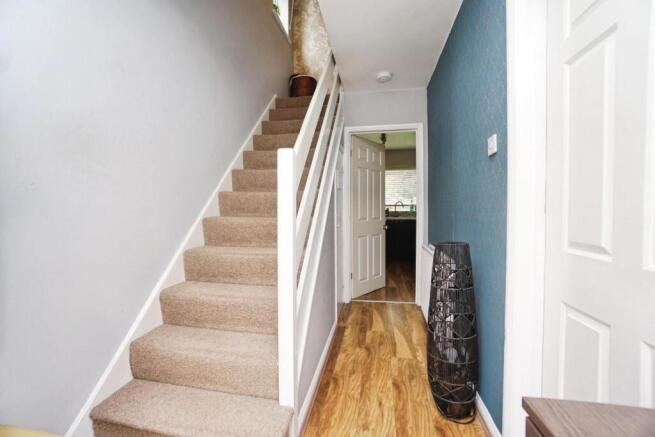 3 bed Semi-Detached for sale Image 6