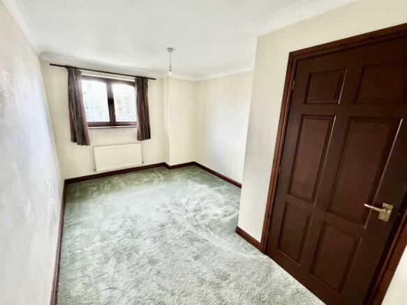 Bedroom 4.jpg